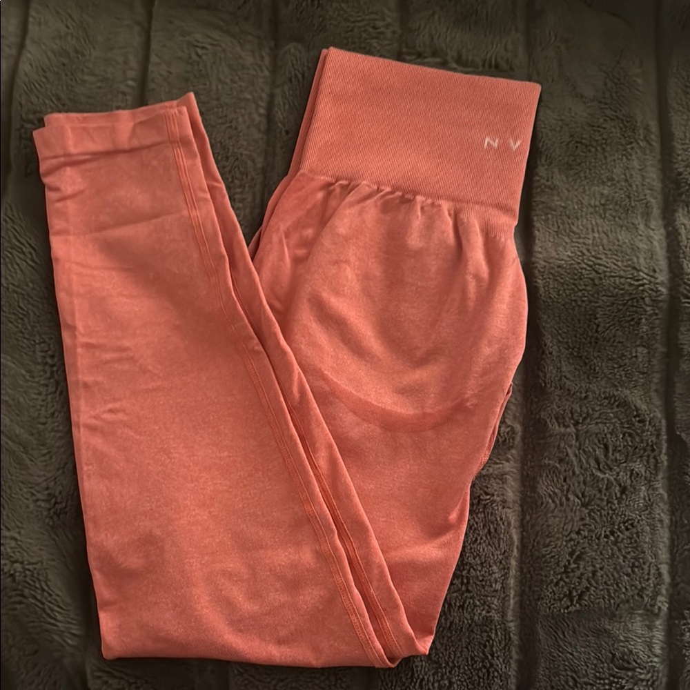 NVGTN coral Leggings size M